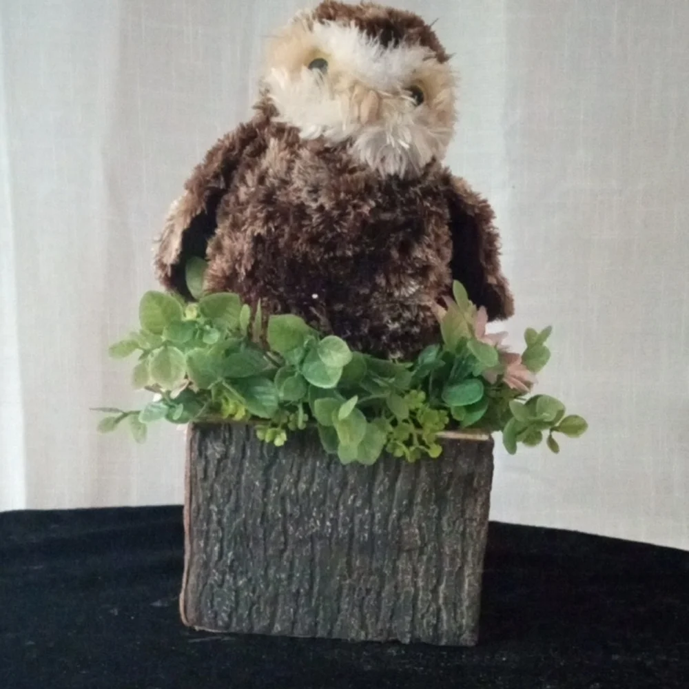Handmade Rustic Woodland Owl Faux Floral Centerpiece 11.25